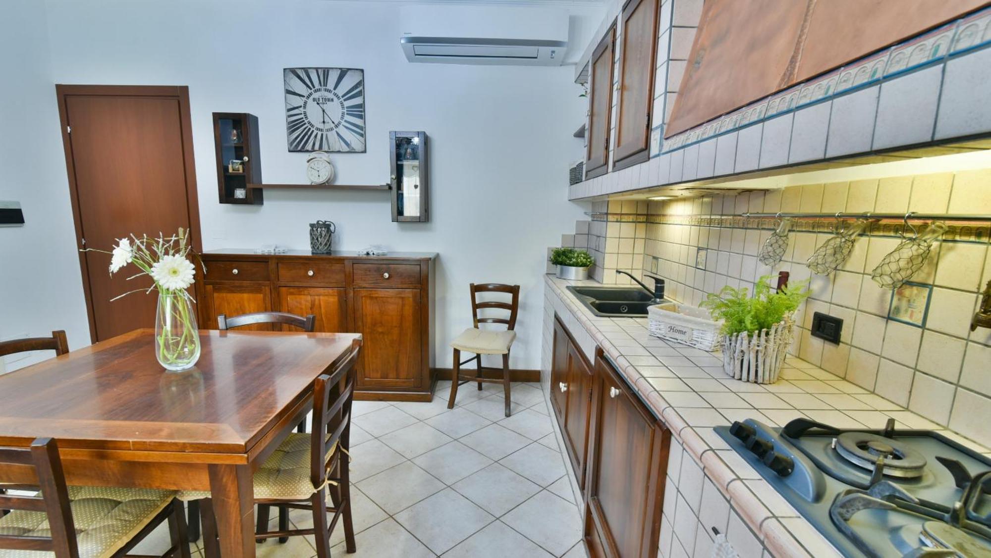 קסטלנואובו דל גארדה Fontana Oasis Apartments חדר תמונה