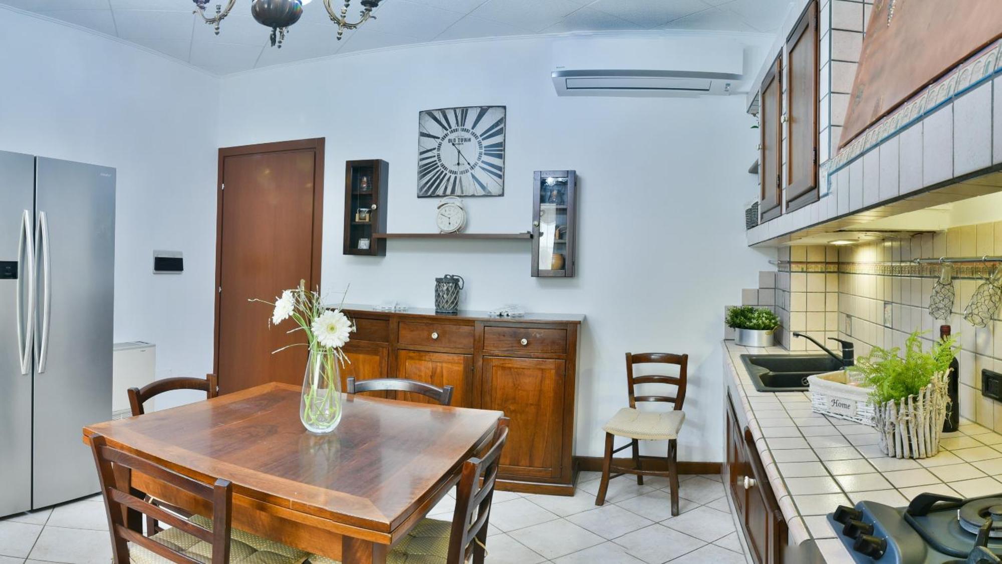 קסטלנואובו דל גארדה Fontana Oasis Apartments מראה חיצוני תמונה