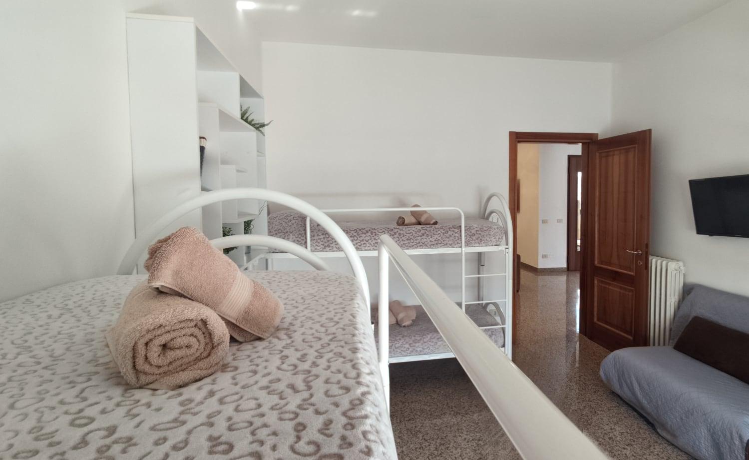 קסטלנואובו דל גארדה Fontana Oasis Apartments חדר תמונה